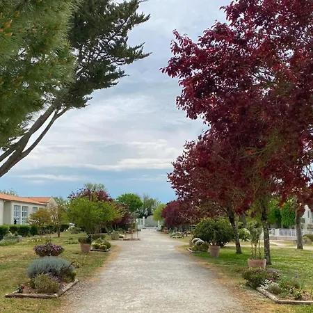 4 In The Heart Of St-martin With Swimming Pool And Parking *