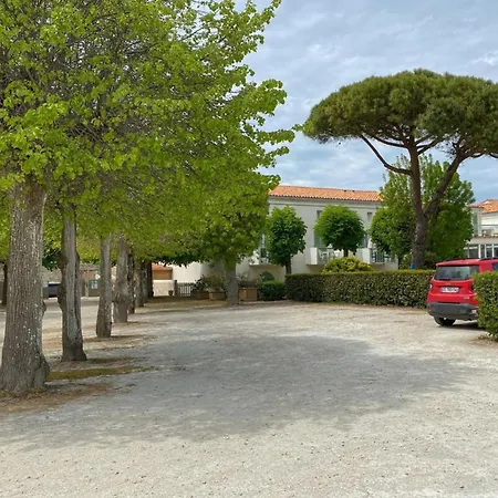 בית נופש 4 In The Heart Of St-martin With Swimming Pool And Parking